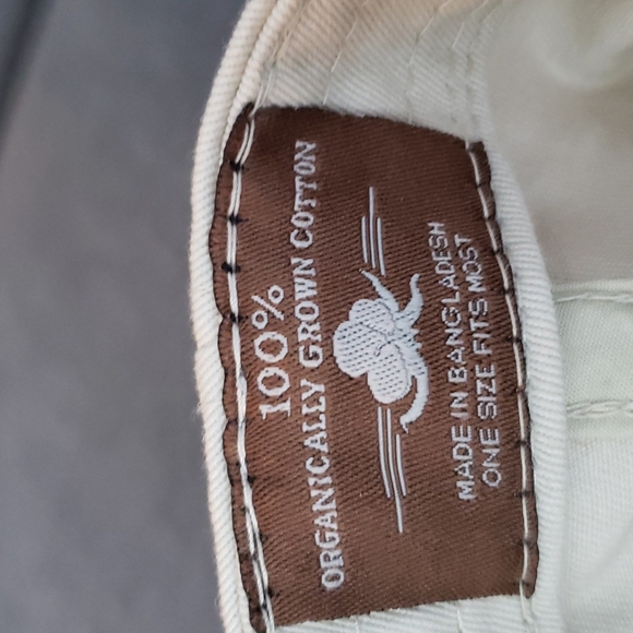 Hat - Picture 4 of 4